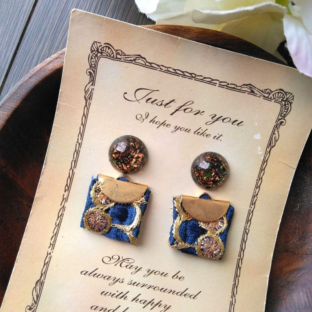 ゴールド　黒　紺　ヴィンテージ　チロリアンテープ　リボン　ピアス　イヤリング　金