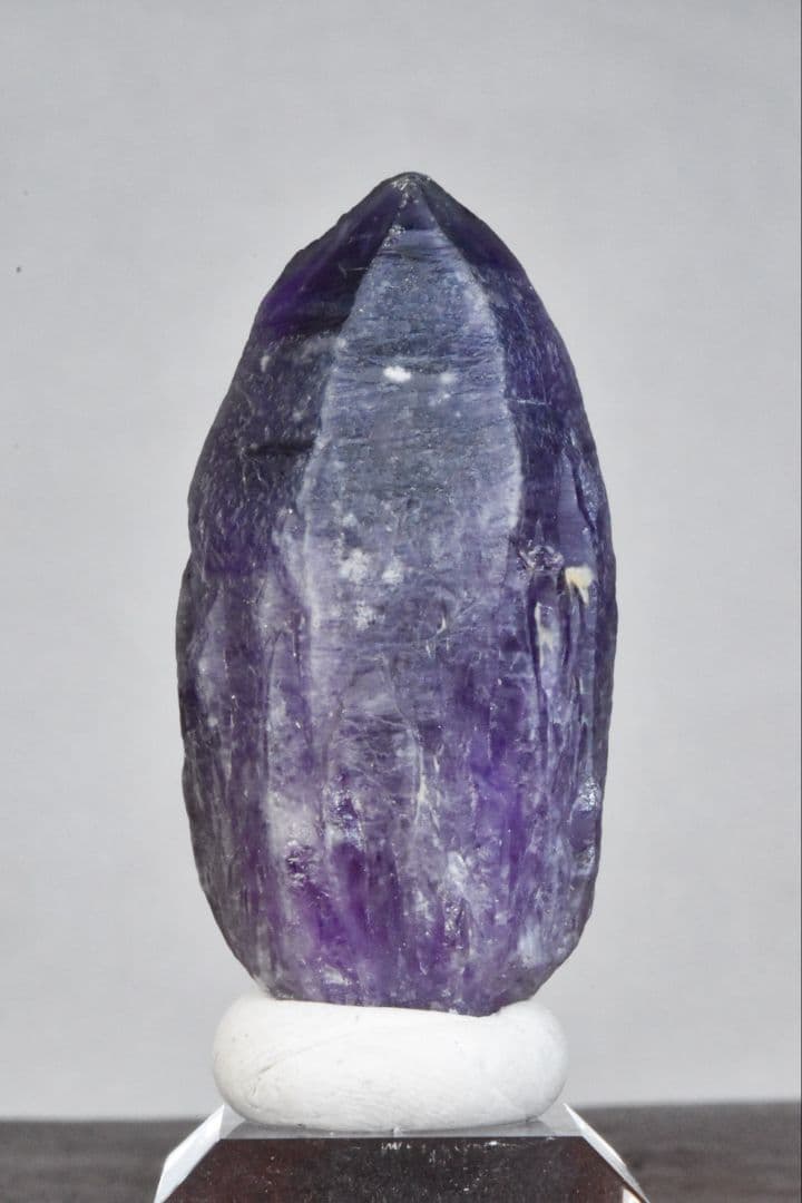 ナイジェリア Tutu cliffs産 アメジストポイント02