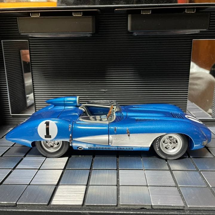 激レア未展示品　オートアート 1/18 シボレー コルベット SS 1957