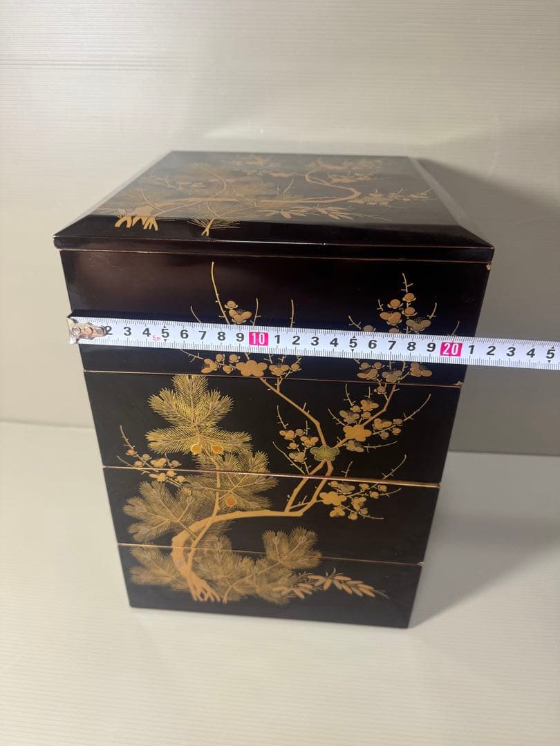 2087黒漆塗り沈金重箱　松梅金蒔絵　4重　高級