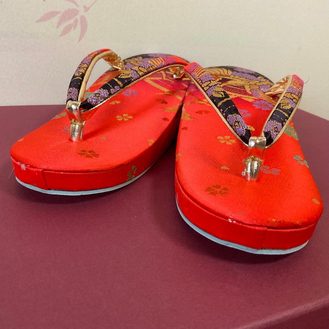 【美品】七歳　七五三鶴と花柄の草履バック小物セット