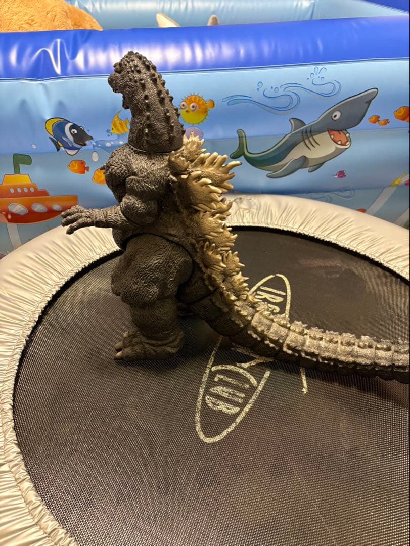 早い者勝ち！！バンダイ ゴジラ３体　フィギュア 1991年製 1986年製　大型