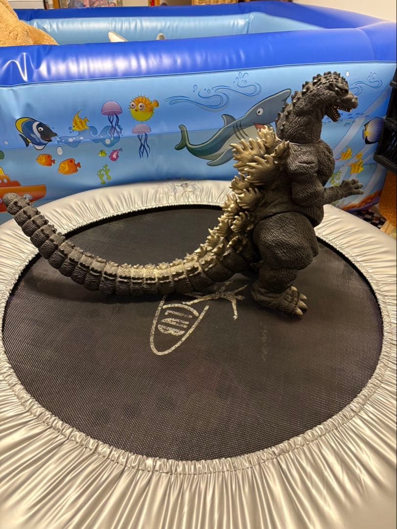 早い者勝ち！！バンダイ ゴジラ３体　フィギュア 1991年製 1986年製　大型