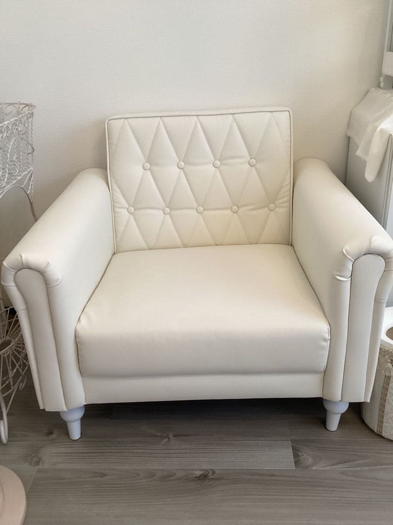 シェリートライフル　1人掛けソファ パールホワイト