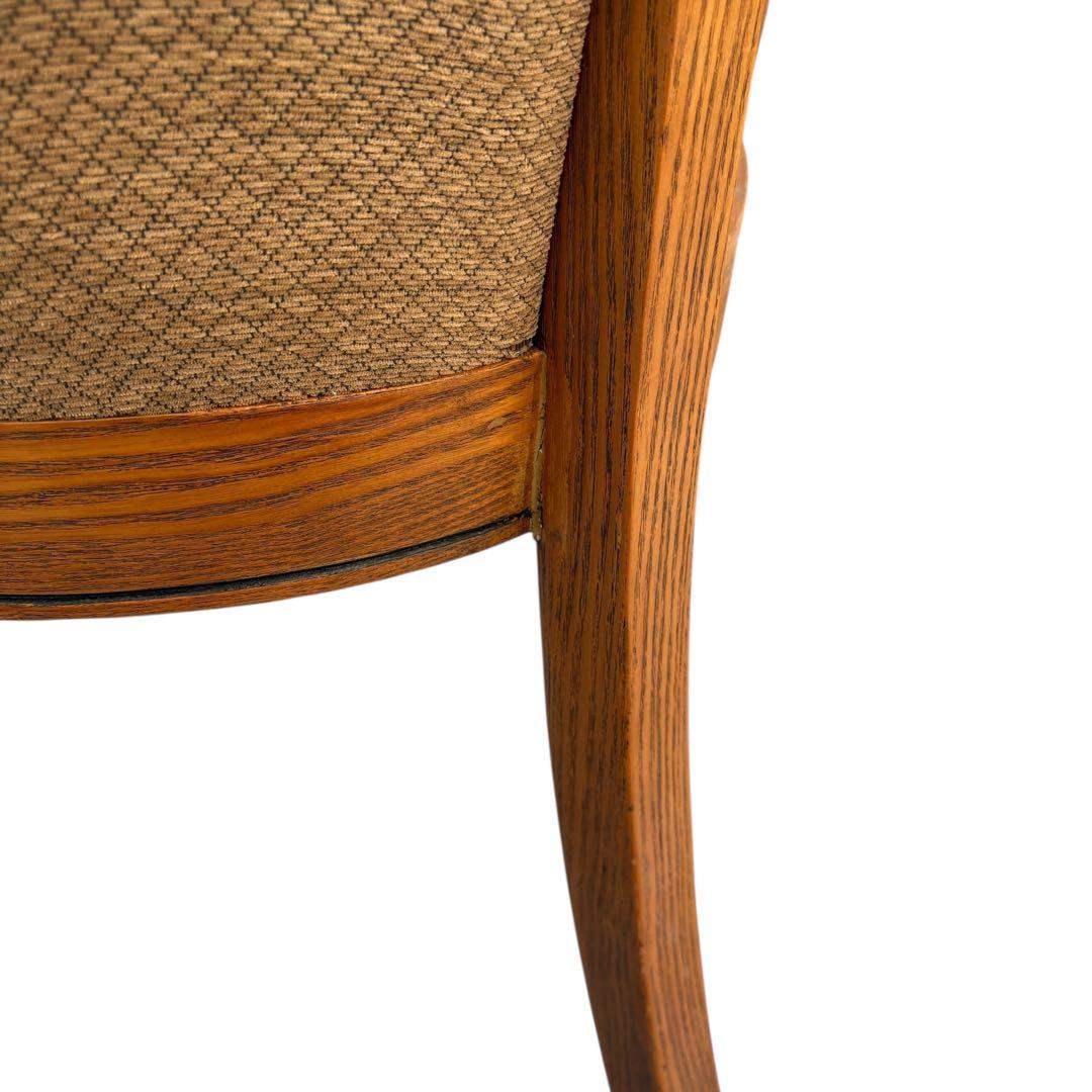 ① アンティーク 椅子 ヴィンテージ インテリア 木製チェア　スタッズ　1人用