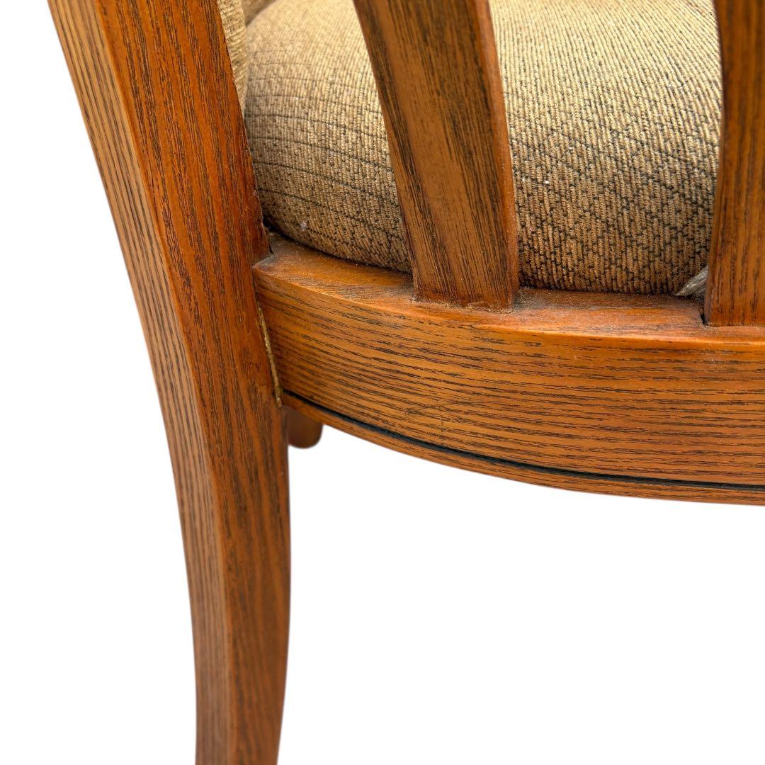 ① アンティーク 椅子 ヴィンテージ インテリア 木製チェア　スタッズ　1人用