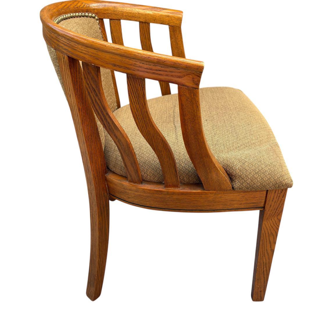 ① アンティーク 椅子 ヴィンテージ インテリア 木製チェア　スタッズ　1人用