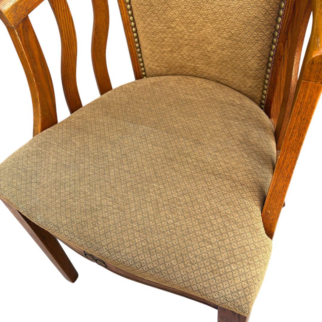 ① アンティーク 椅子 ヴィンテージ インテリア 木製チェア　スタッズ　1人用