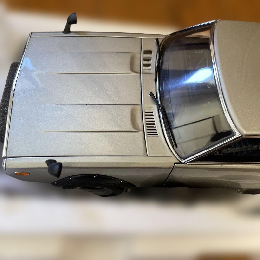 京商 1/18 スカイライン2000 GT-R シルバー