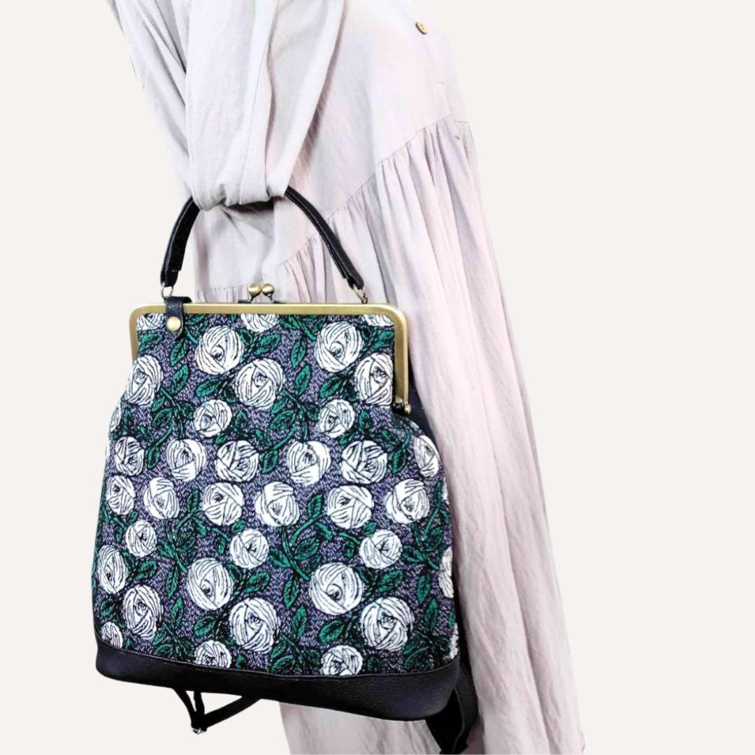 週末SALE】ミナペルホネン/2025rosyロージィーネイビー/がま口リュッ