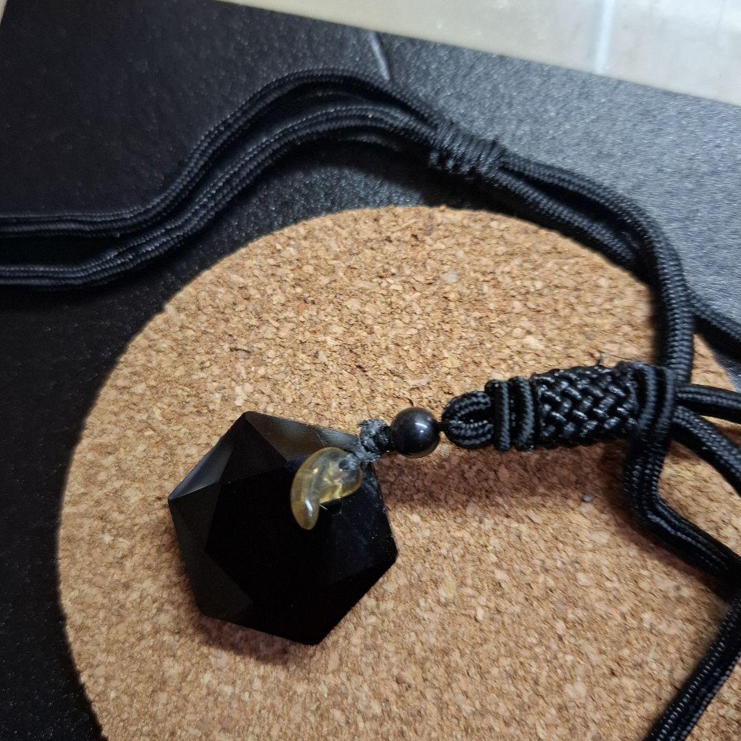 六芒星 モリオン 勾玉 スモーキークォーツ 魔除 天然石