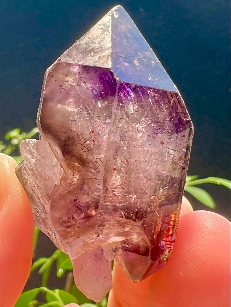 クロサイトインクォーツinアメジスト骸骨水晶　アメジストエレスチャル　原石天然石