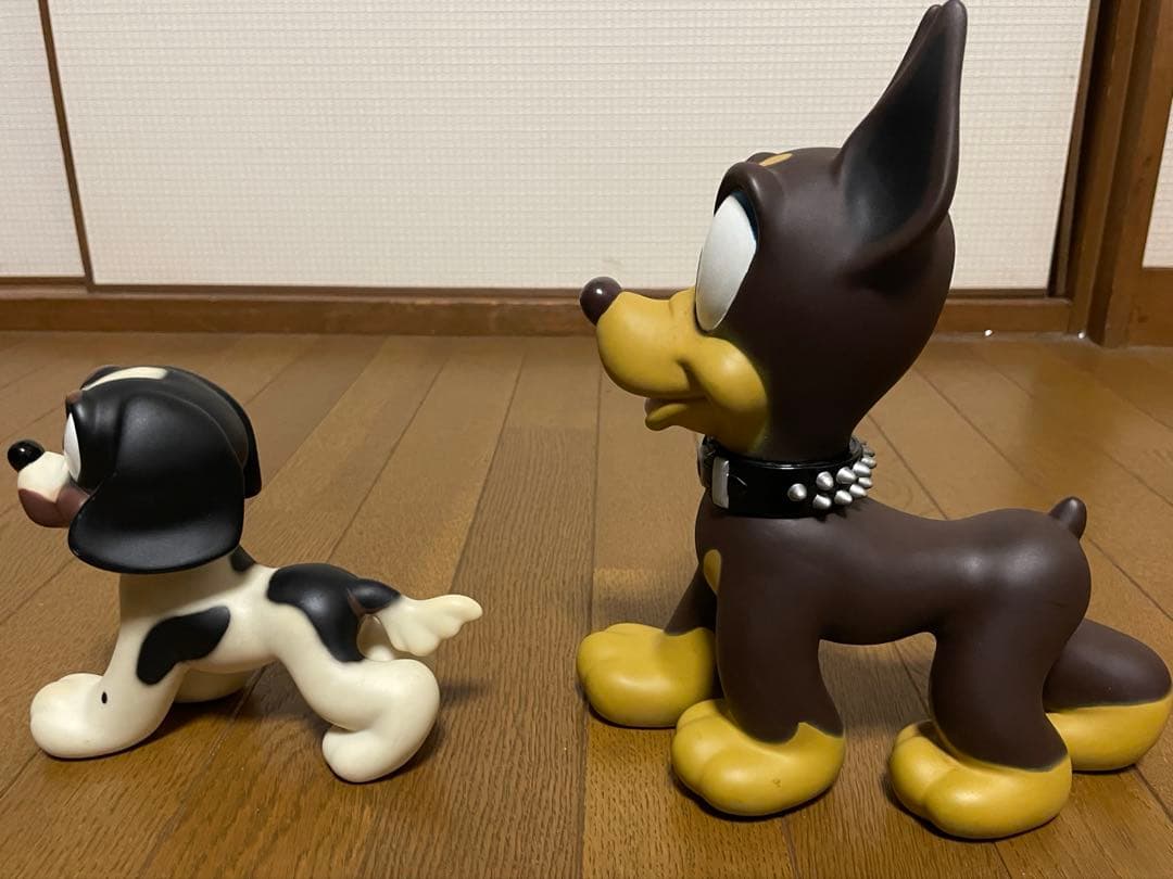 NEIGHBORHOODネイバーフッド×メディコムトイ 犬のフィギュア2体セット