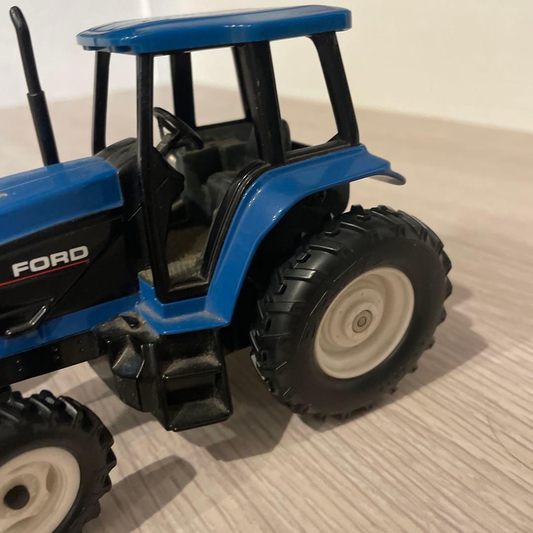 フォード8670 ブリキのトラクター　おもちゃ　レア　ニューホランド.
