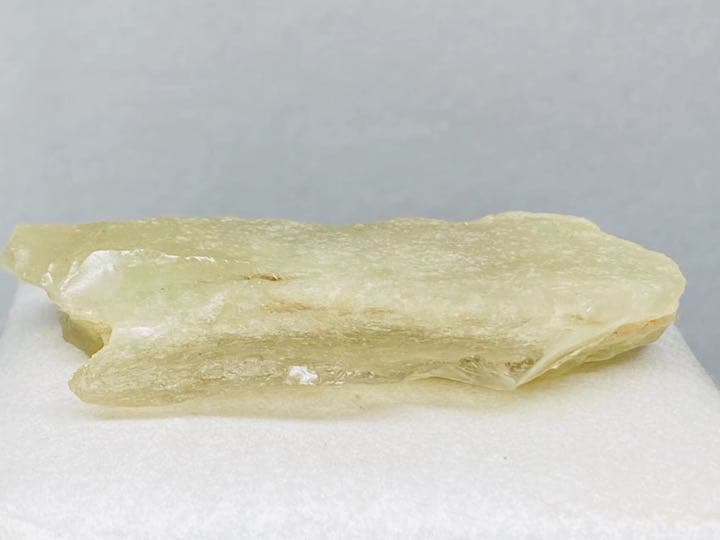 リビアングラス 50g 隕石産物　天然ガラス　メテオライト　隕石