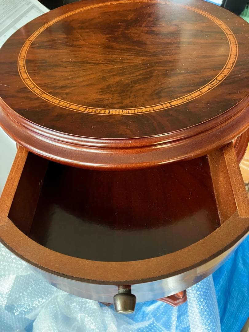 最終値下げ‼️希少‼️イタリア調　華麗な美脚チェスト　花台　縦長　優雅