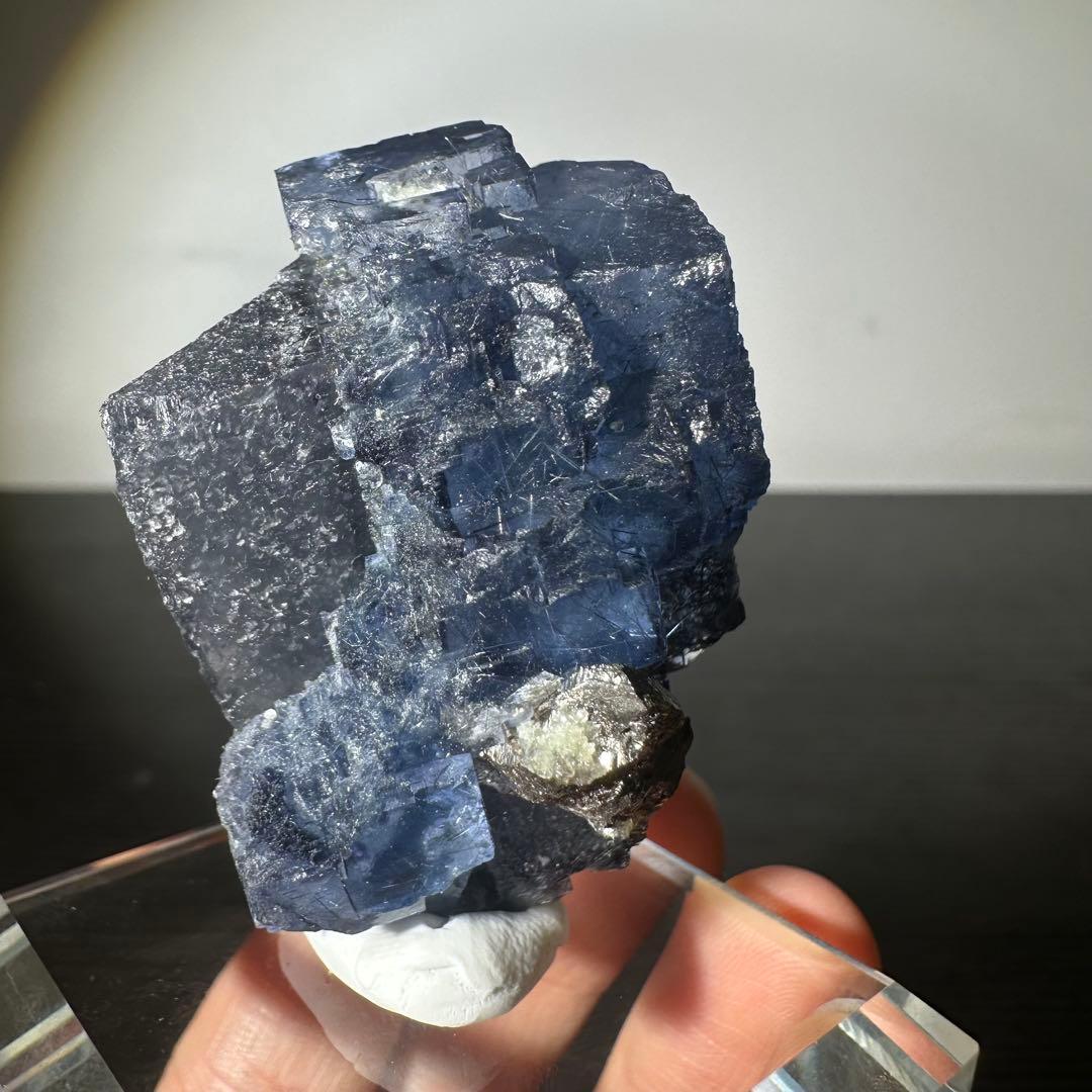 希少❣️ビスマスナイト共生ブルーフローライトの原石NO.051408