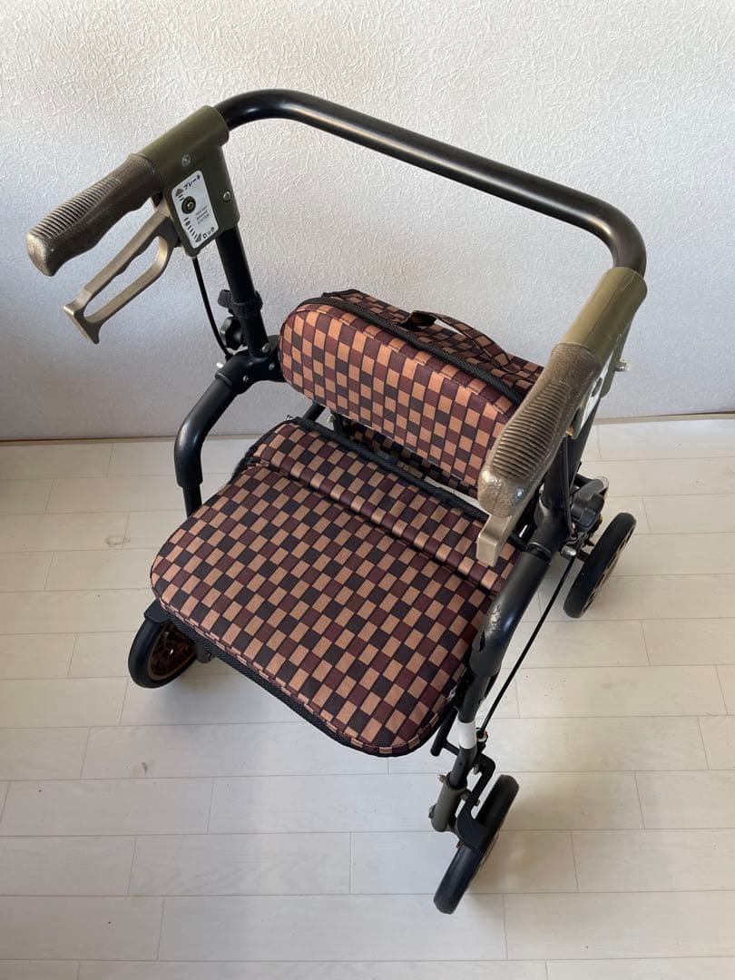 歩行車 : シンフォニーEVO