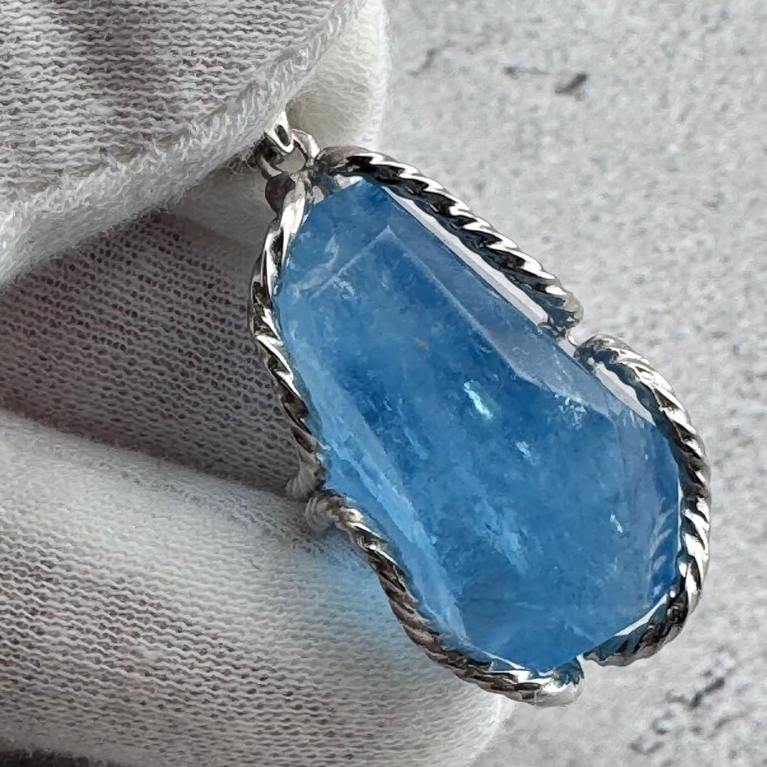 P-26天然アクアマリンペンダントトップ　水色石　s925シルバー　アクセサリー