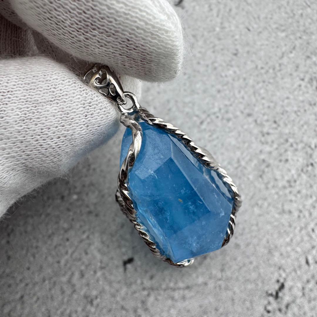P-26天然アクアマリンペンダントトップ　水色石　s925シルバー　アクセサリー