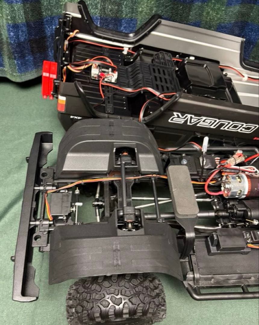 CROSS RC 1/8チェロキーEMO X2 クローラーラジコン