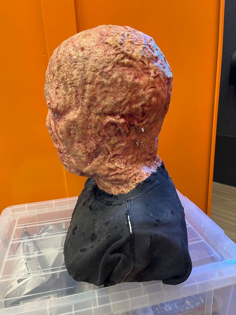 ホラー映画　バーニング　クロプシー　ライフサイズバスト　胸像