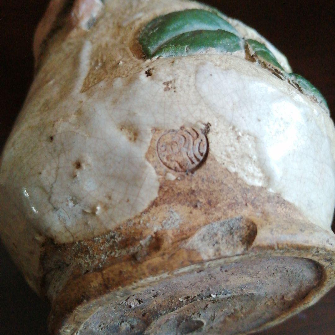 水月焼　細密白椿彫花瓶　16.3cm