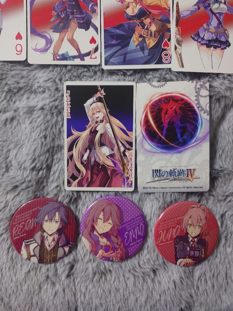 閃の軌跡Ⅳオリジナルトランプ＋缶バッジ3つ