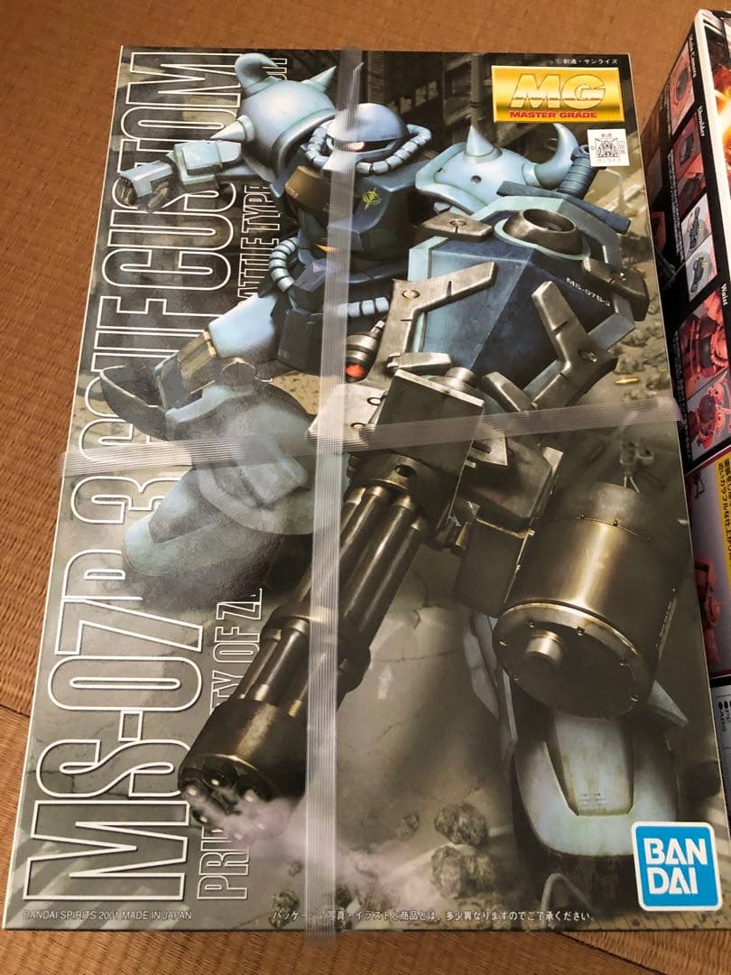 MG MS-07B-3 グフカスタム & MS-06S シャア専用ザクII - メルカリ