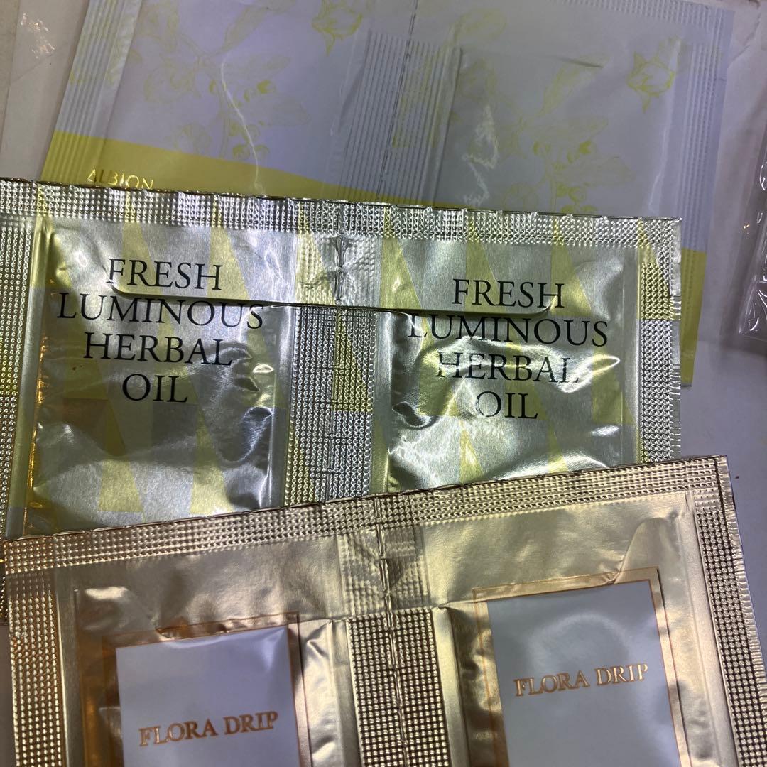 vi*♡ページです　美容液セット