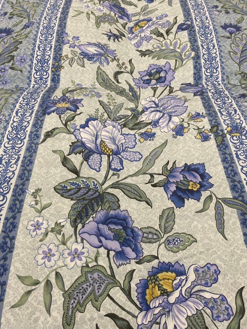 西川　羽毛掛け布団・リバクラブ　ハンガリー産グレーグースダウン９０%・シングル