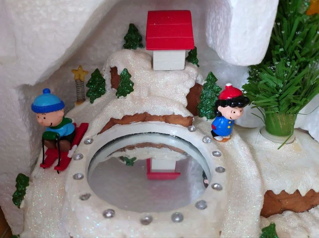 ◎激レア スヌーピー オルゴール付き SN ジオラマハウス スケート