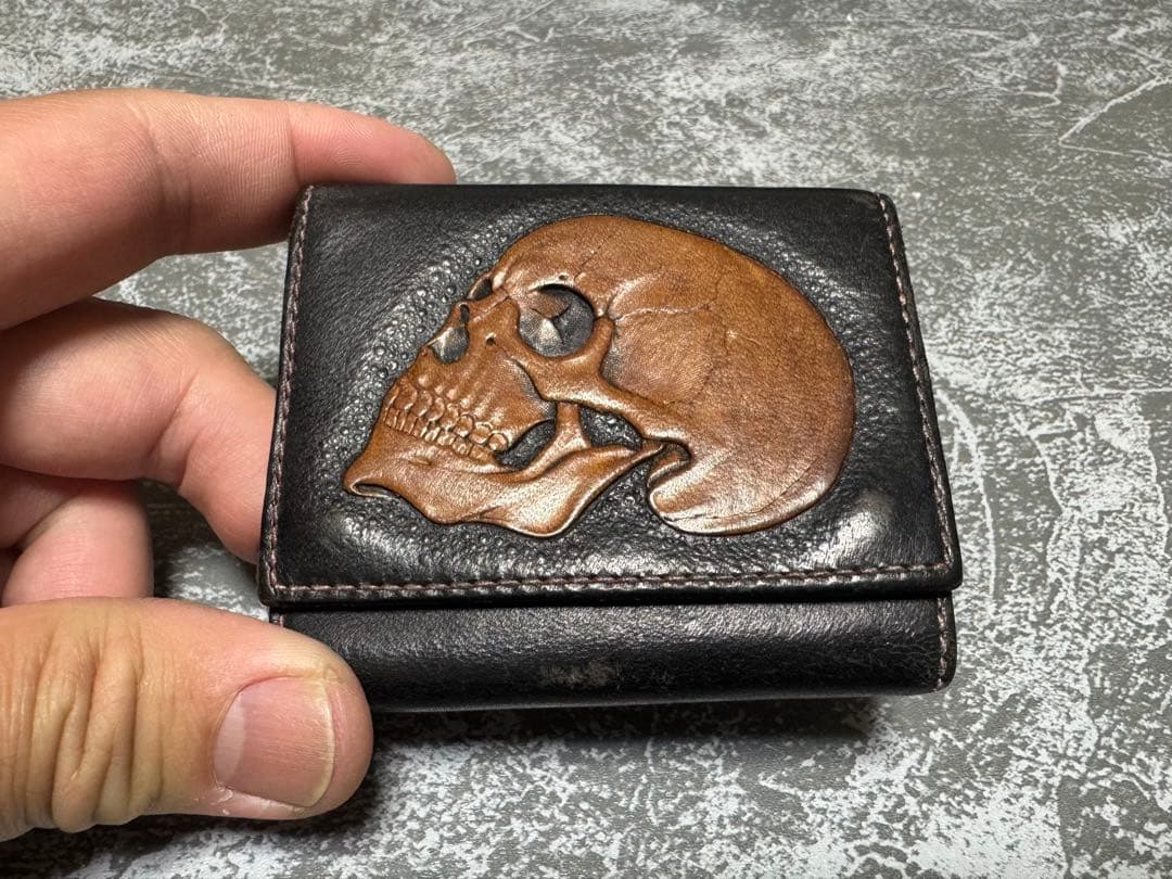 スカルレザーカービングキーケース