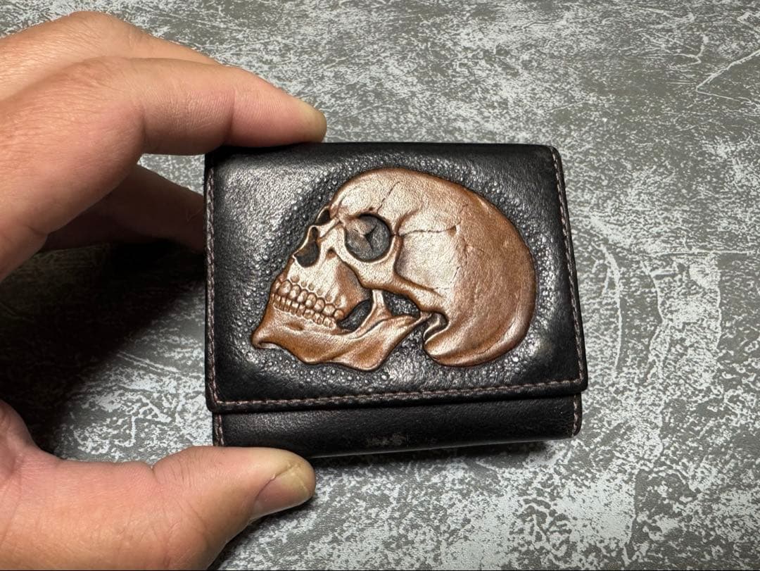スカルレザーカービングキーケース