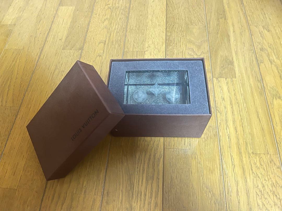新品⭐︎顧客限定ギフトレア品！LOUIS VUITTON ペーパーウェイト