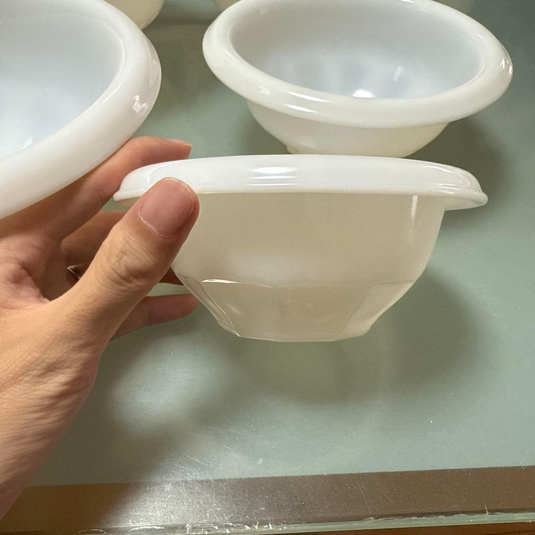 ヘーゼルアトラス　ミルクガラスボウル5個セット