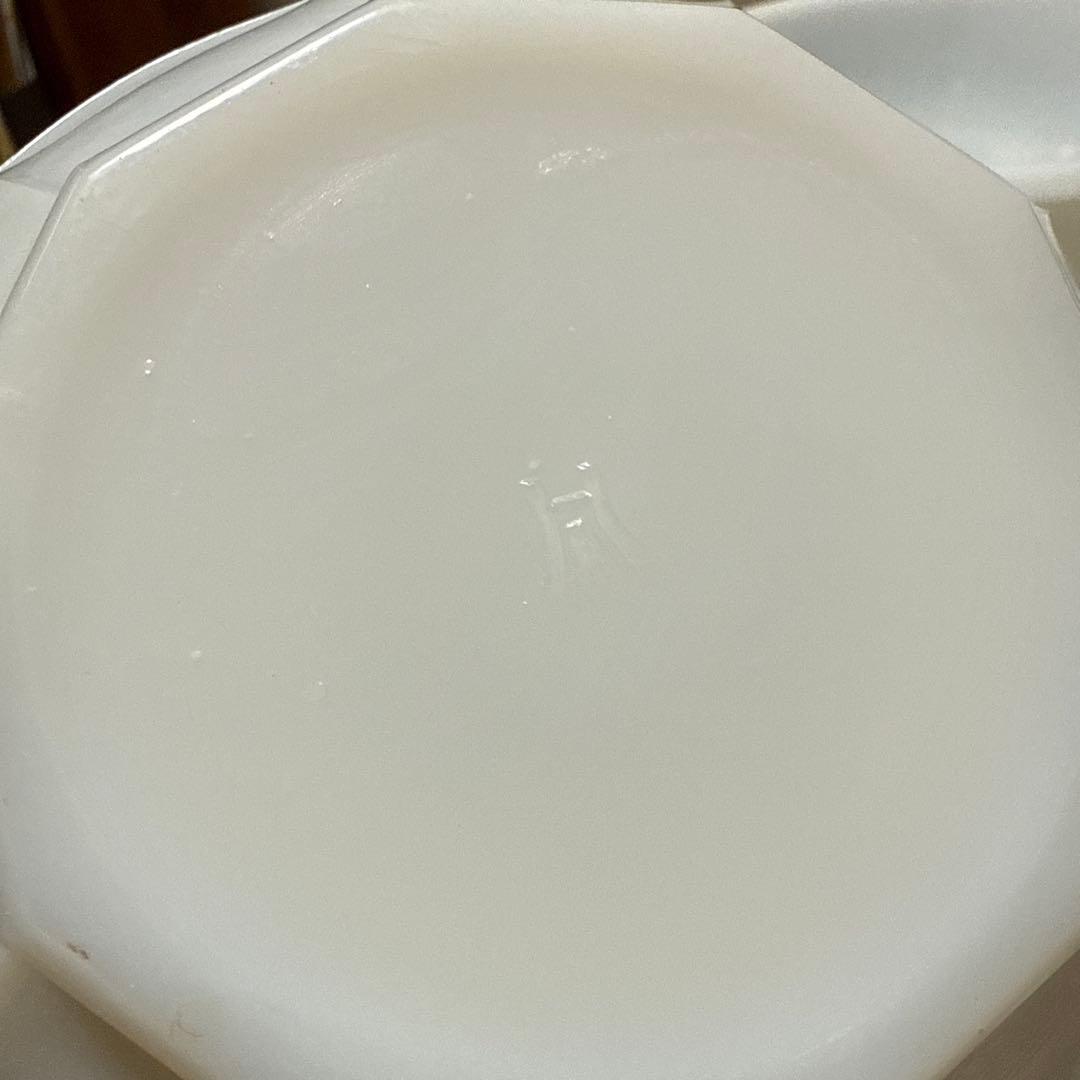 ヘーゼルアトラス　ミルクガラスボウル5個セット