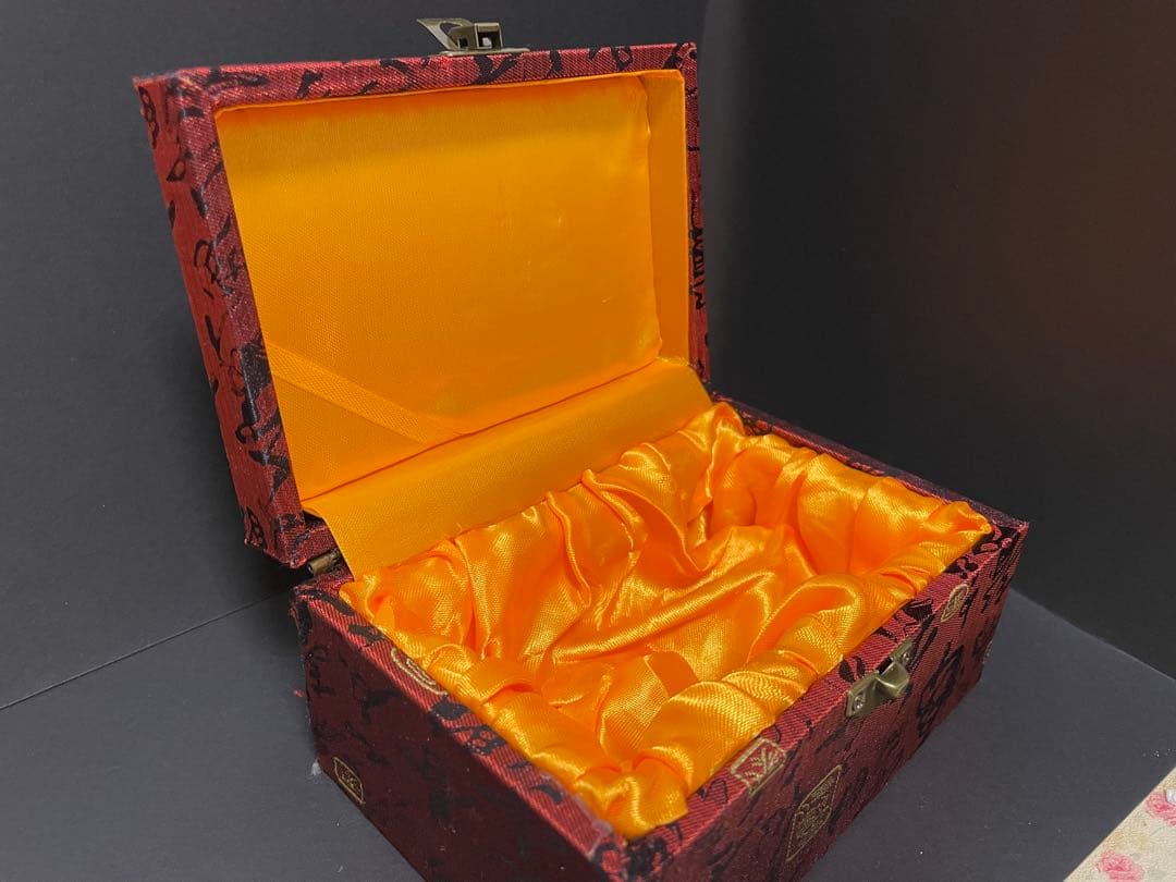 大地に咲く赤の庭 ― レッドガーデンクォーツ