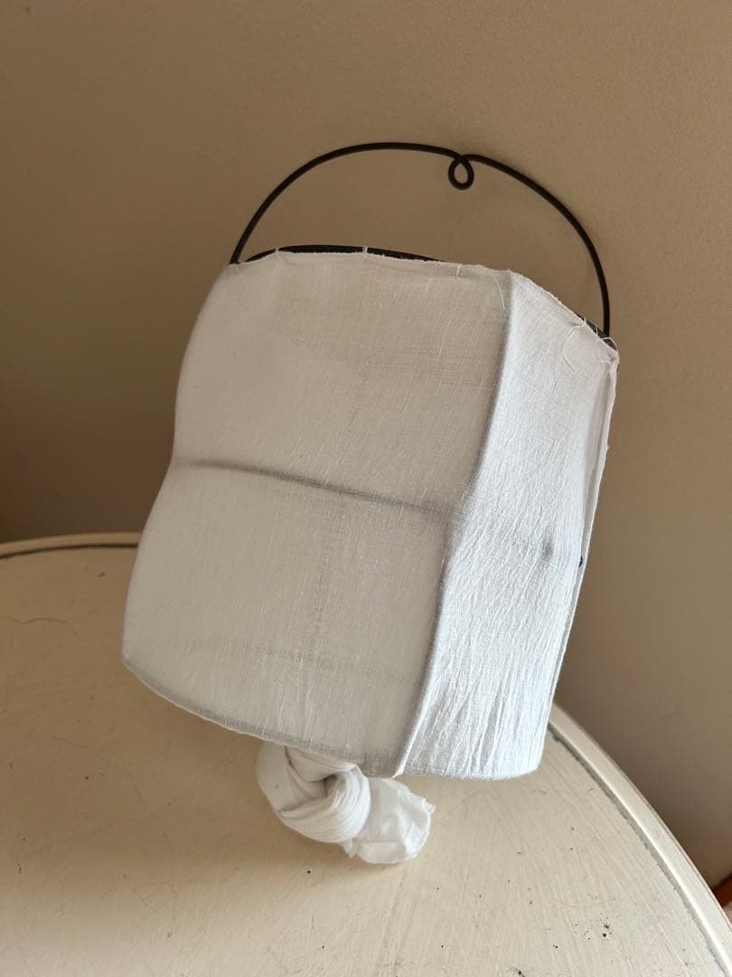 メゾンドバカンス 白色の小さい方