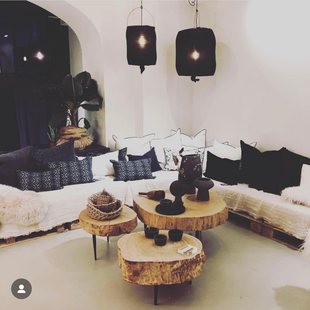 メゾンドバカンス 白色の小さい方