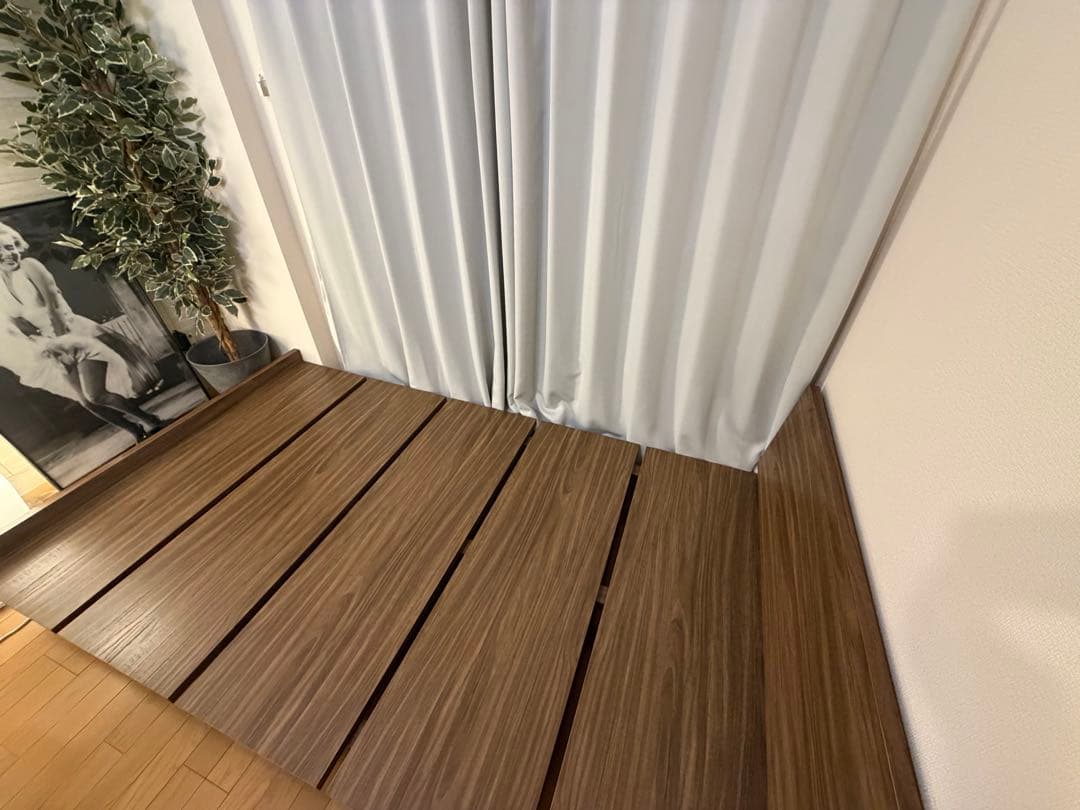 【美品】モダンデザイン ローベッド「E-go（イーゴ）」　セミダブル