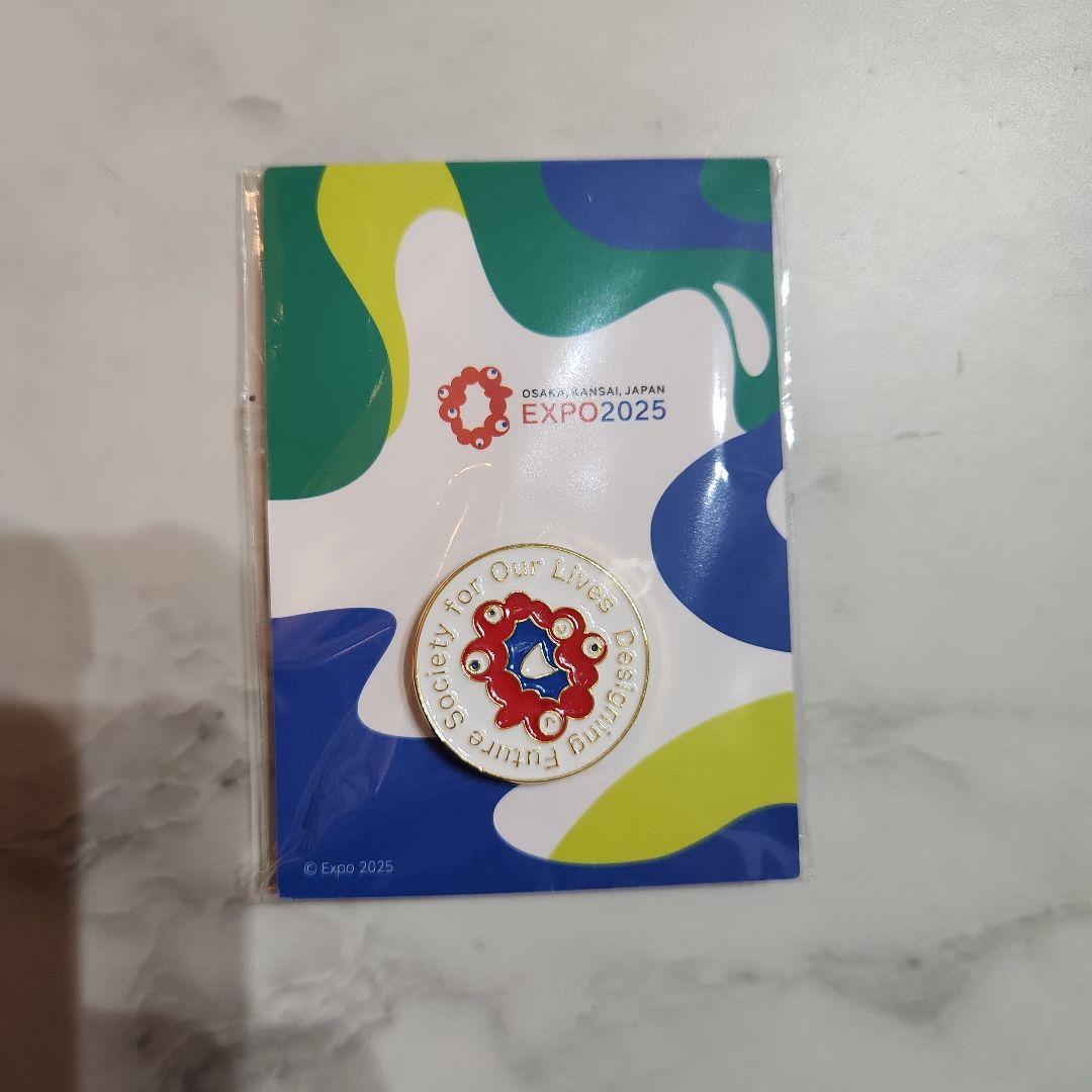 大阪関西万博 ピンバッジ 色差し ミャクミャク ウインク 記念チケット