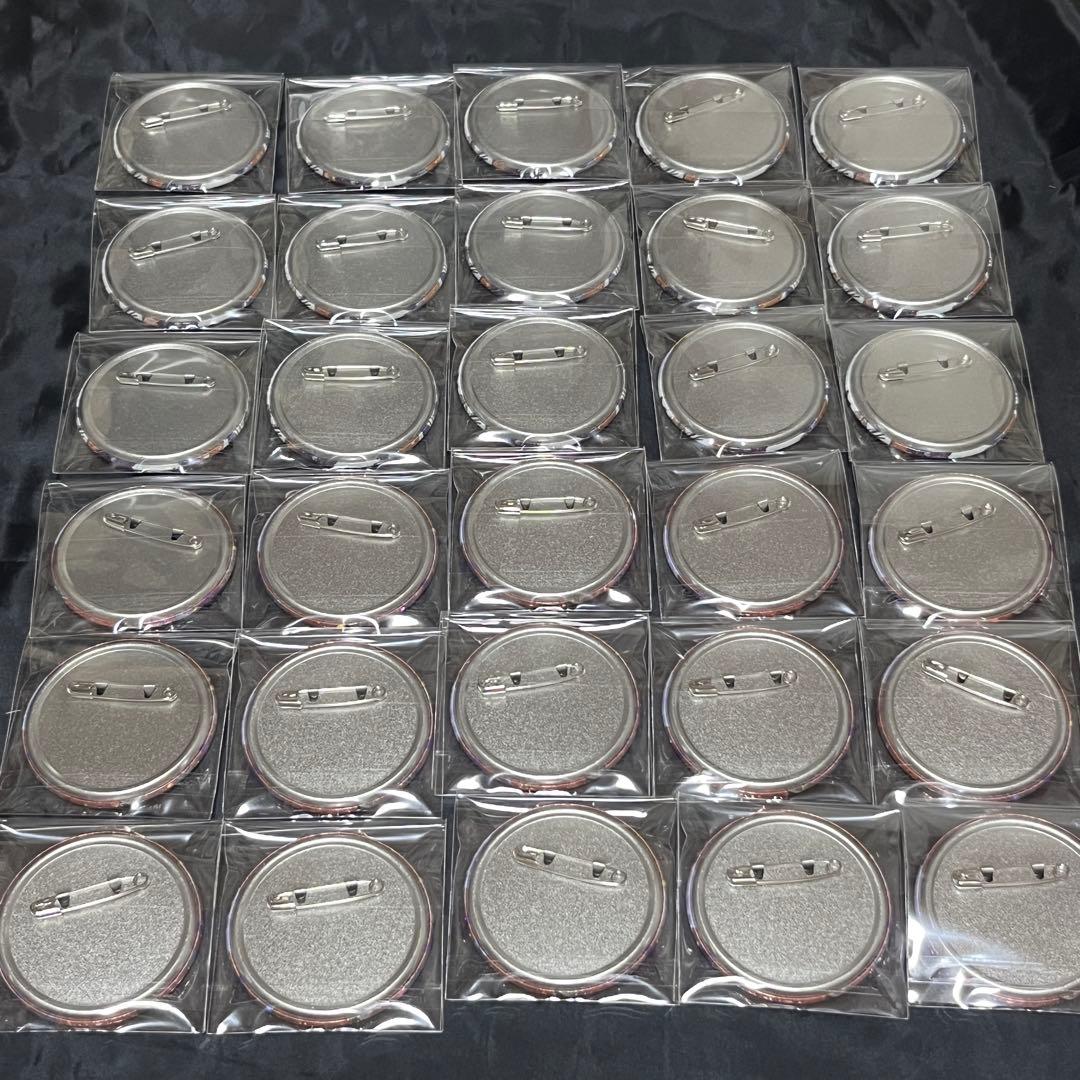 名探偵コナン 秋の華和装 クラックス 江戸川コナン スパークル缶バッジ