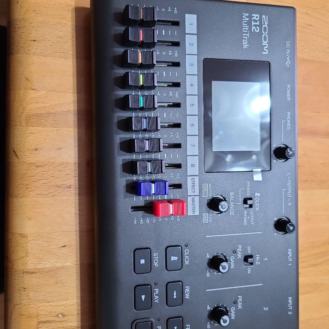 ZOOM R12 MULTITRAK 新品未使用!おまけあり!