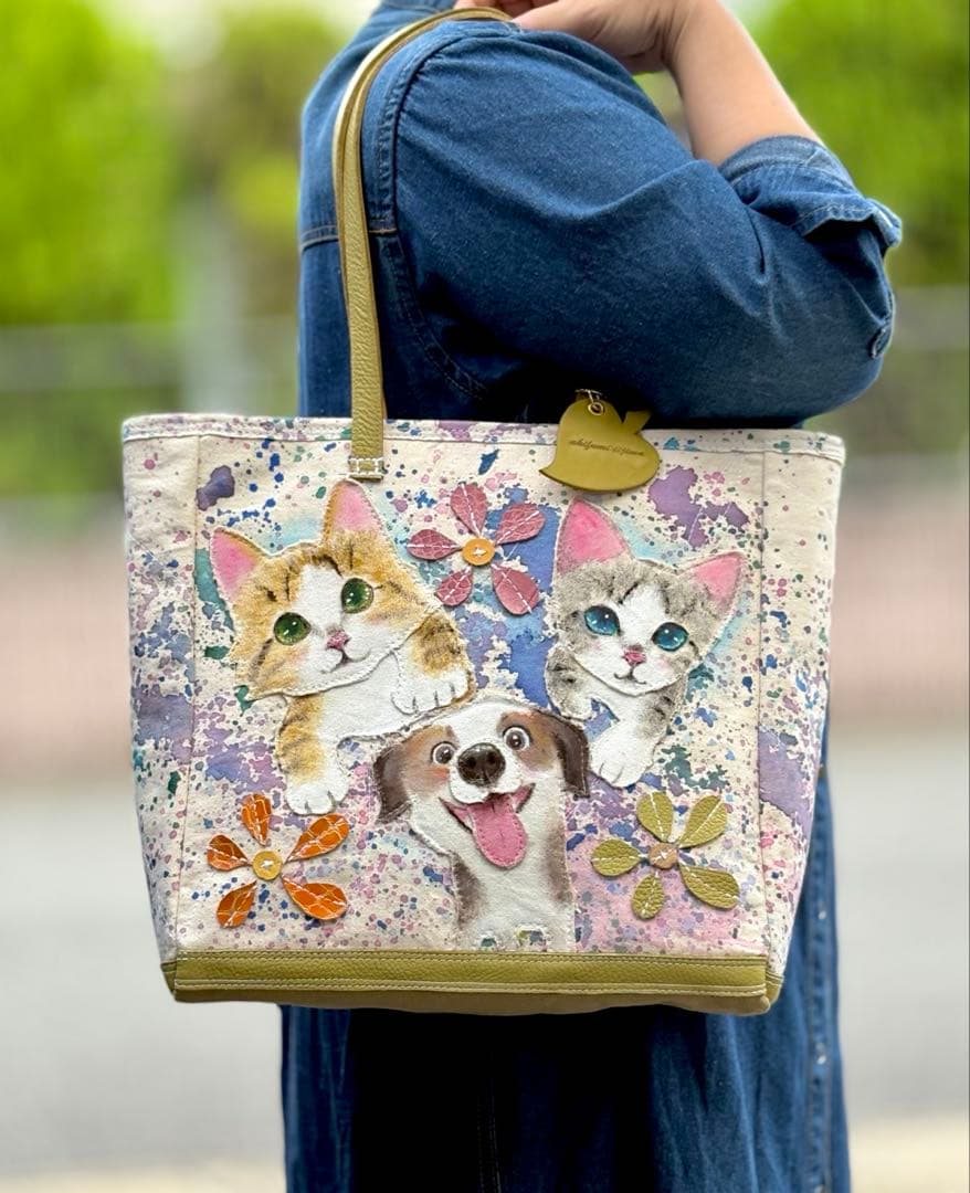 (手づくり)\"楽しい〜\"ねこネコ犬のトートバッグ　アップリケお花