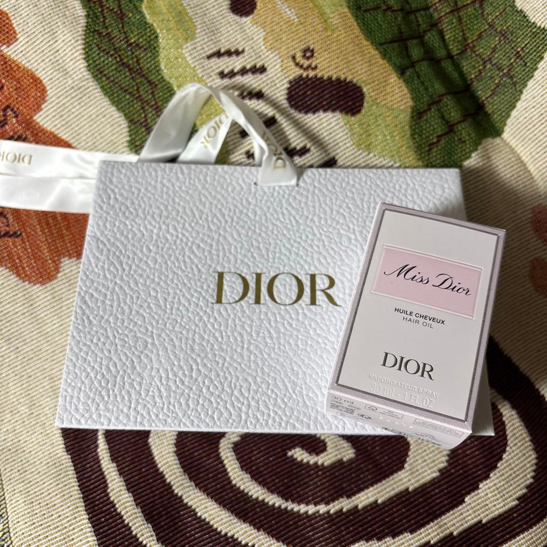 Miss Dior ヘアオイル 30ml ギフトバッグ付き