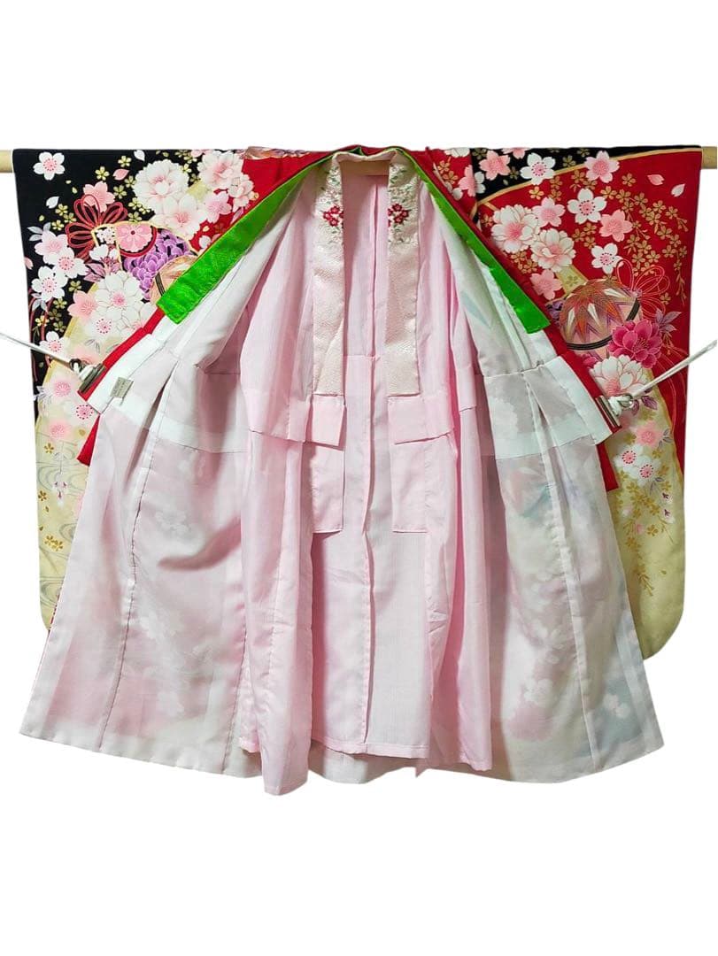 □七五三　女児振り袖着物　桜吹雪　手毬　金駒刺繍　襦袢半衿重ね衿付