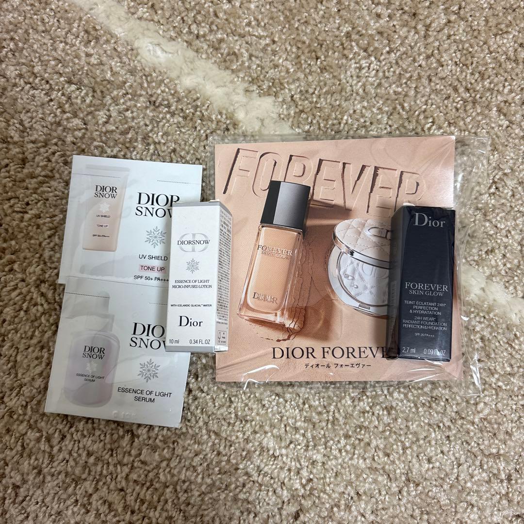 Dior アディクトリップグロウ　ブルーミングブーケ