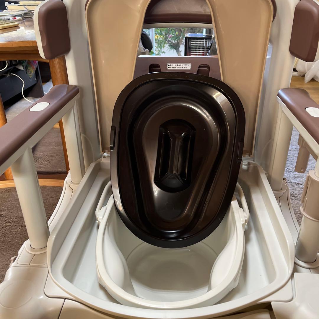 ポータブルトイレ