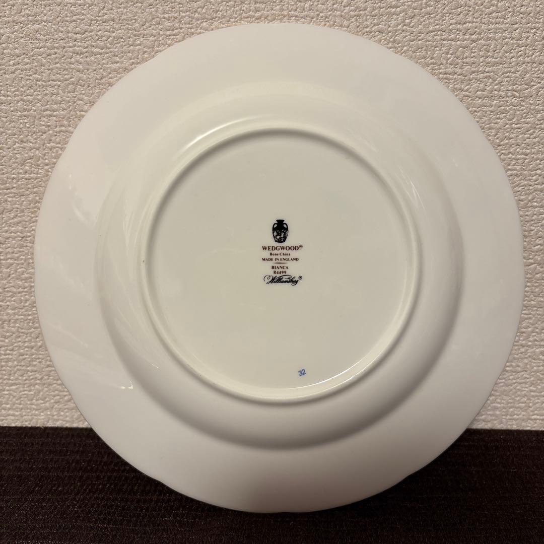 ウェッジウッド　ビアンカ　デザートプレート　21.5cm